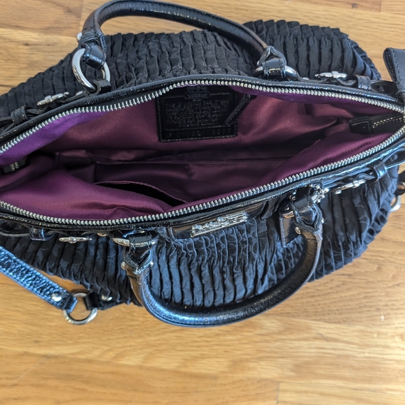 Coach Black Shoulder Bag - Picture 4 of 8